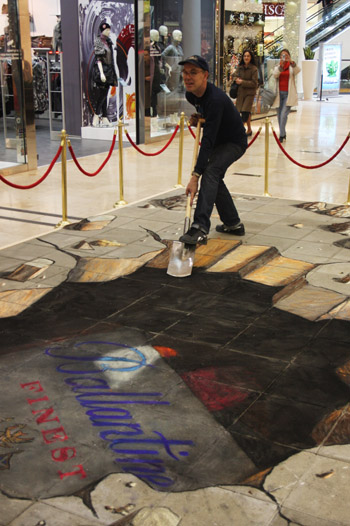 Джулиан Бийвър в България