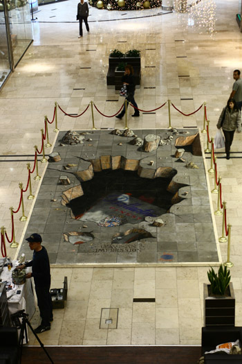 Джулиан Бийвър в България