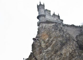 Gary Hunt - Winning / Photocredit: (c) Samo Vidic / Red Bull Cliff Diving