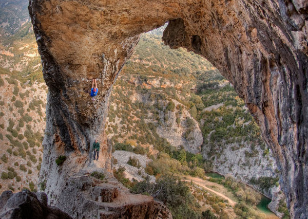 climbing El Delfin