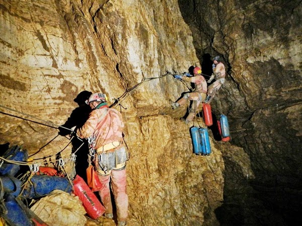 5. Yury Kasyan, Ukraina - Krubera Voronia cave 2 - Abkhazia