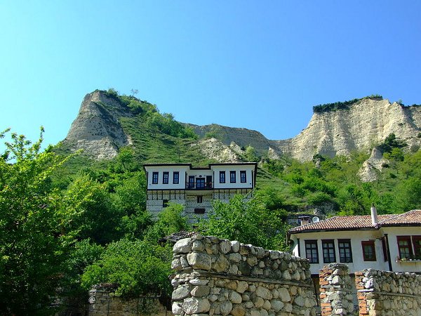 Рупите и Мелник