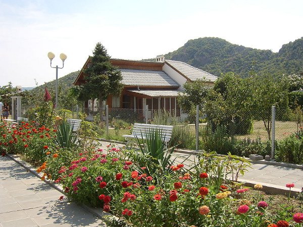 Рупите и Мелник