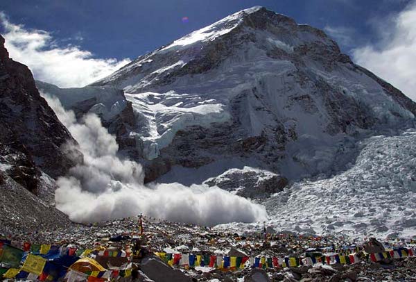 Най-големият инцидент с лавина на Еверест