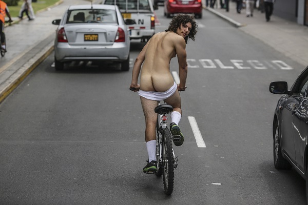 Световният ден на голото колоездене - World Naked Bike Ride