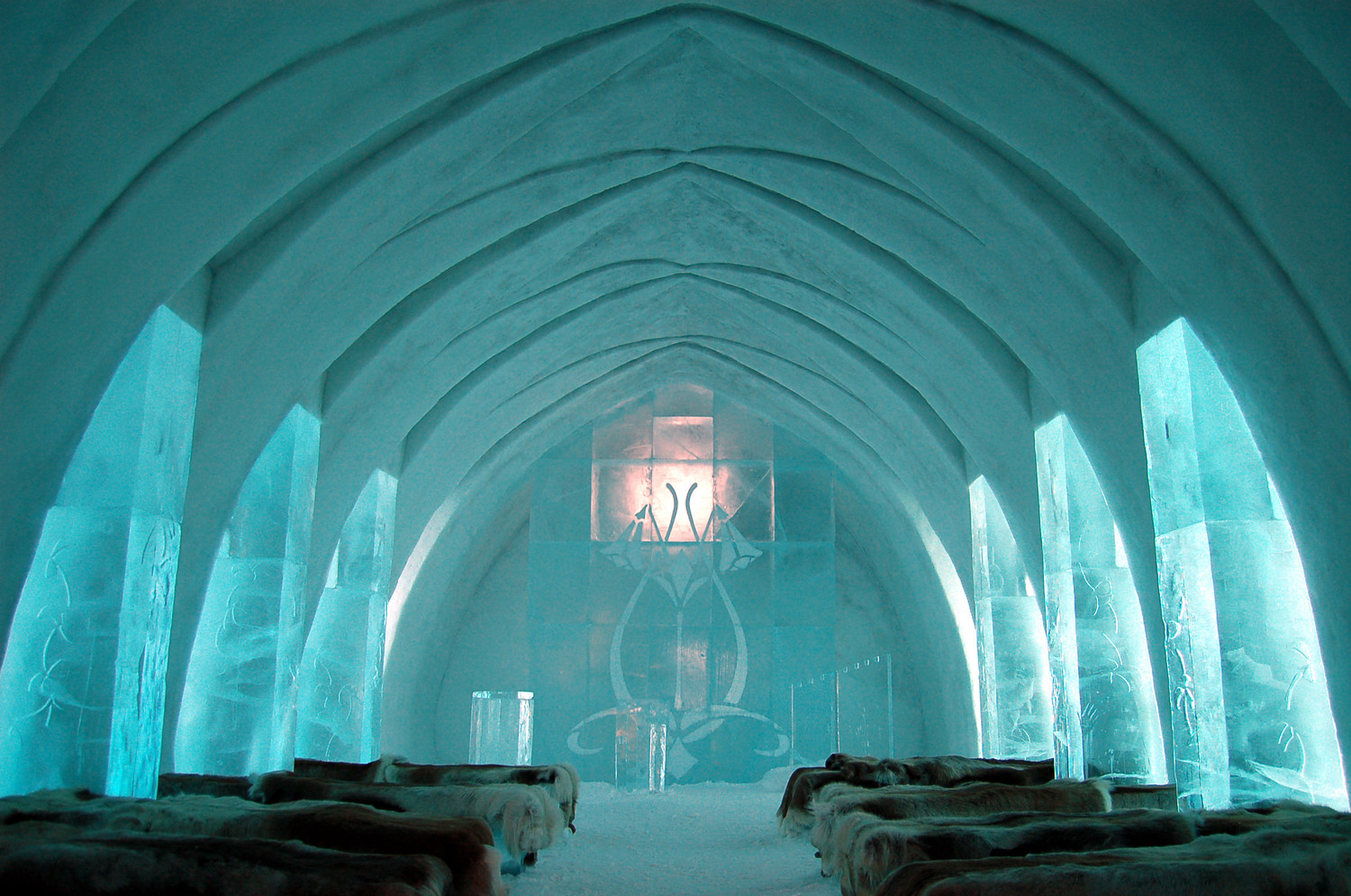 The Ice Hotel в Швеция