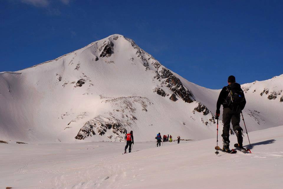 Следи - Курсове по придвижване със ски в планината