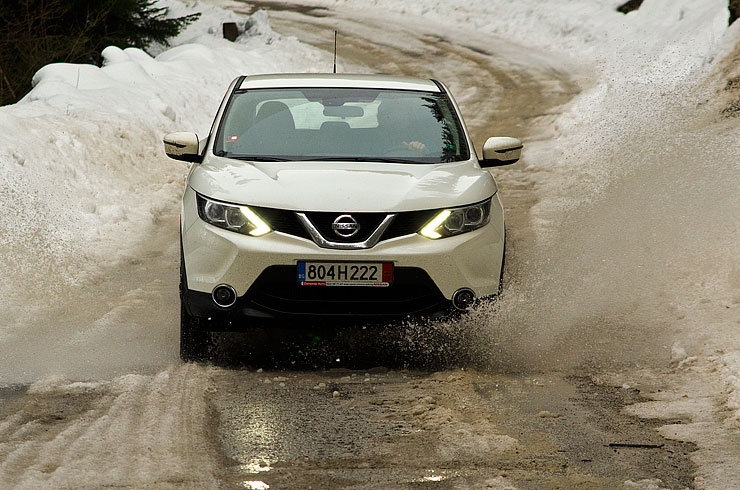 Един от онези работни дни, Nissan, Руслан Вакрилов и Ана Христова