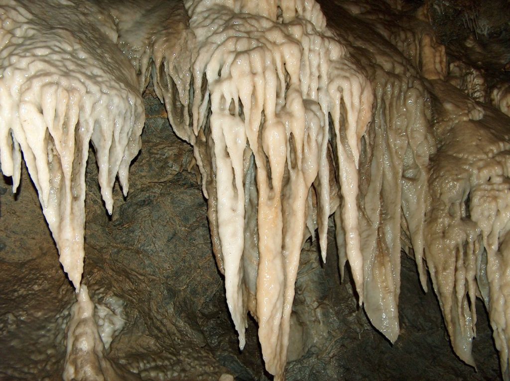 Google Street View влезе в две италиански пещери - Грота дел Венто