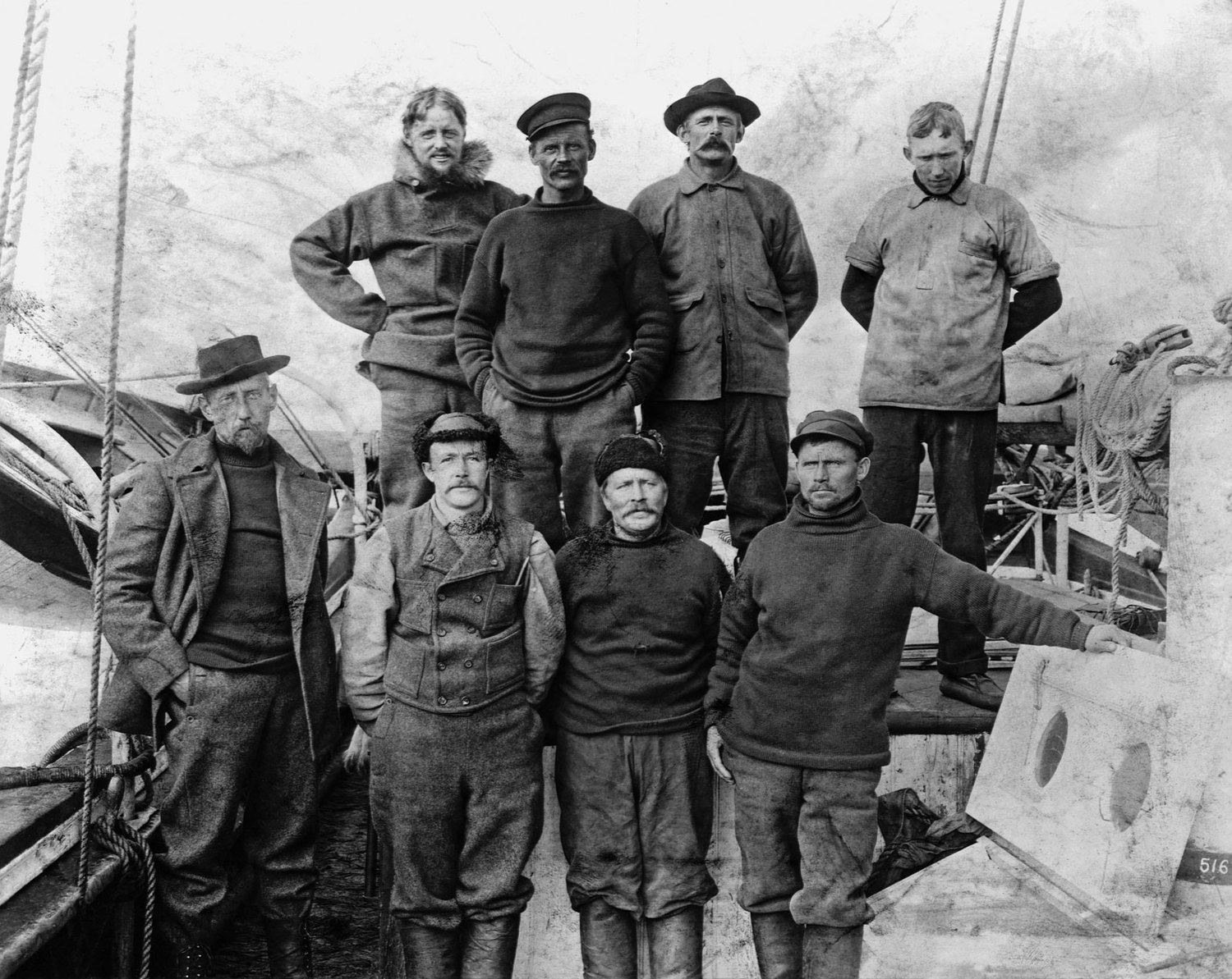 С Амундсен към Северния полюс