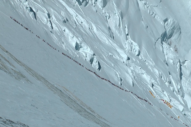 600 души изкачват Еверест