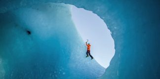 Как се покорява гигантски айсберг?