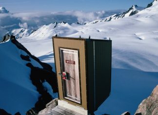 Glacier toilet