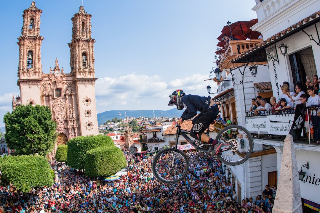 Downhill Taxco 2015