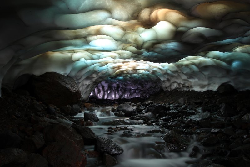 Ледени пещери, Камчатка