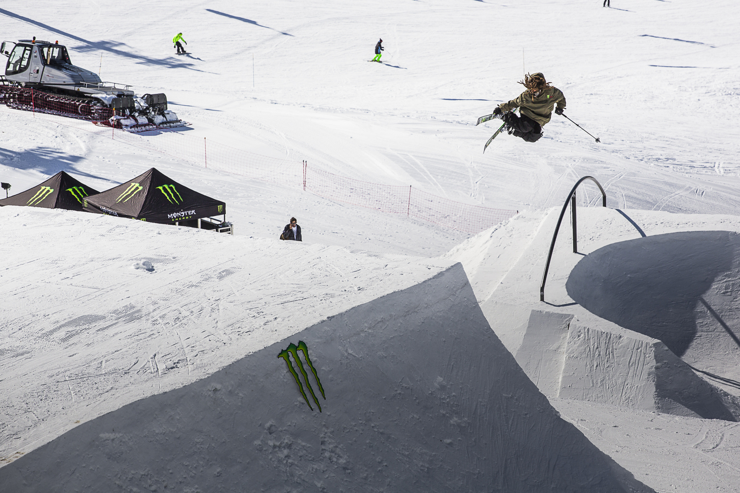 B&E Invitational, Henrik Harlaut