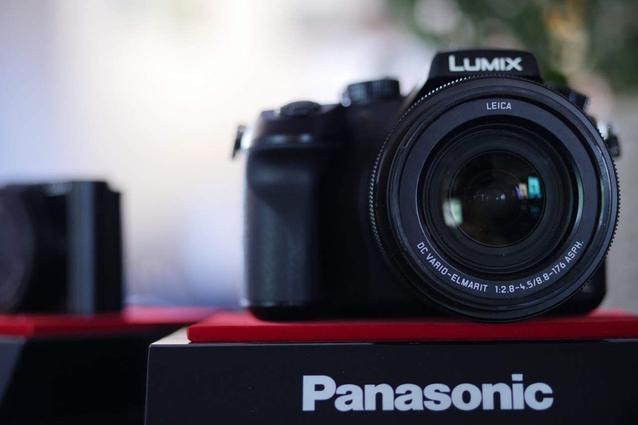 Panasonic, LUMIX DMC FZ2000