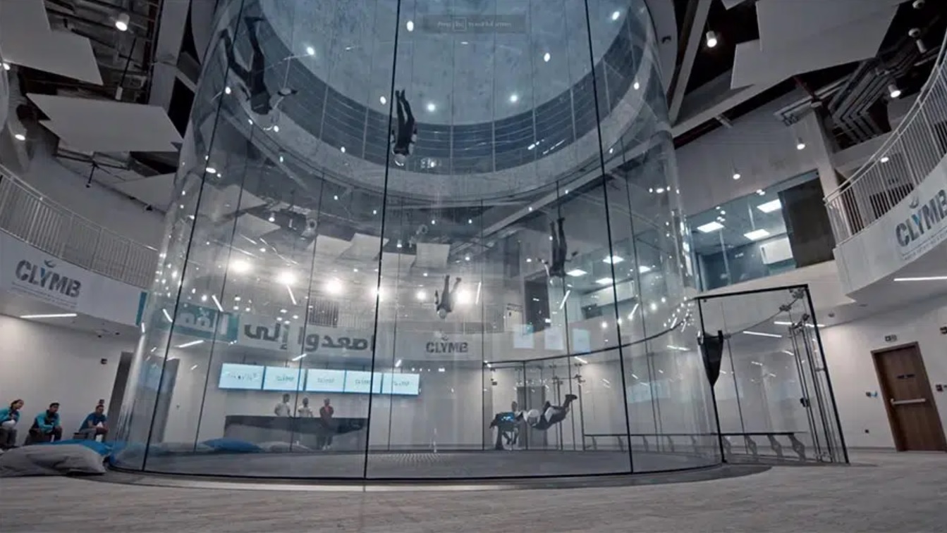 Вертикален въздушен тунел за скайдайв в залата CLYMB, Абу Даби