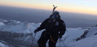 Вертикално спускане по Еверест