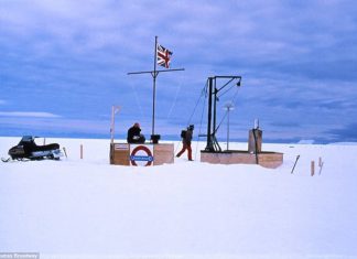 Живот при -49C и под 18 метра сняг