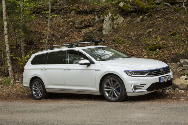 Volkswagen Passat GTE и Анжела Недялкова