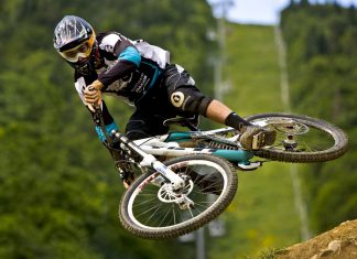 Enduro biking