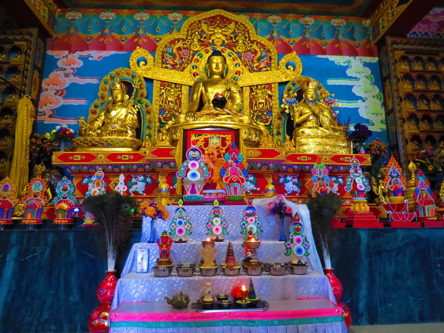 Тибетски храм, Бир автор: Ира Кюрпанова