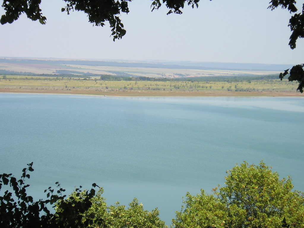 Рабишкото езеро