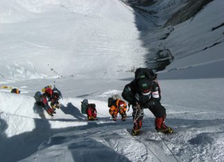 Рекорден брой изкачвания на Еверест през 2018