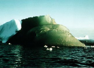 Тайната на зелените айсберги