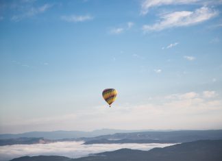 Hot air balloon