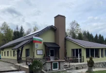 Хижа "Партизанска песен"