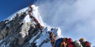 Опашка за изкачване на Еверест