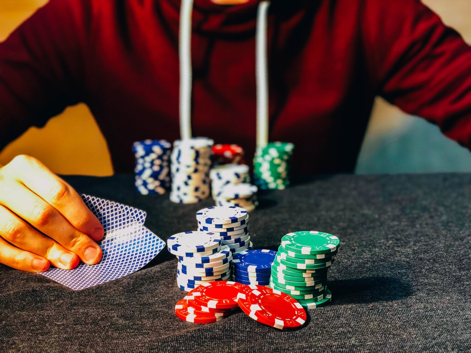 Връзката между онлайн хазарта и психичното здраве