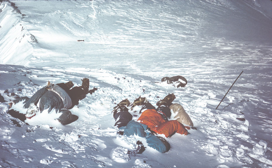 Телата на съветските алпинистки са намерени под върха