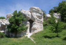 Природните феномени на България: Каменната сватба