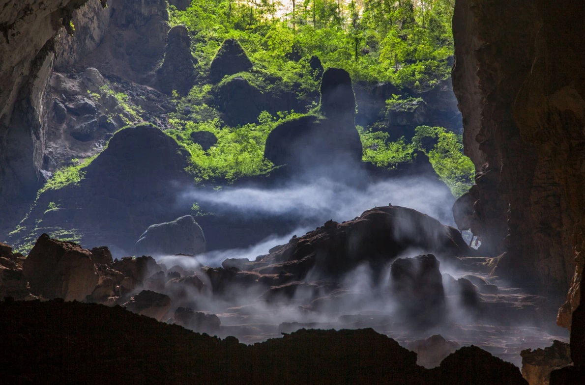 Най-голямата пещера в света Ханг Сон Донг (Шондонг)