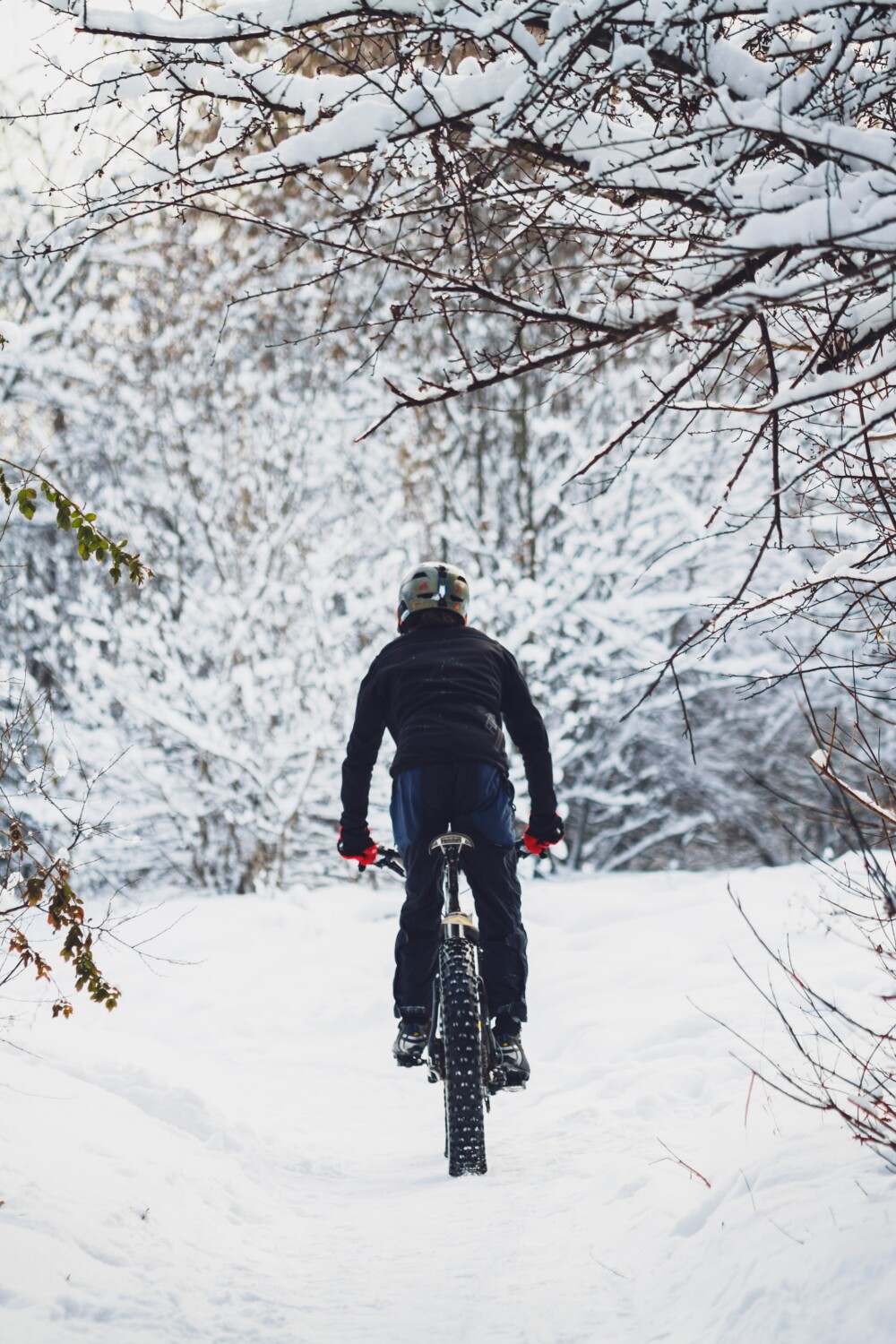 Как да караме колело през зимата?