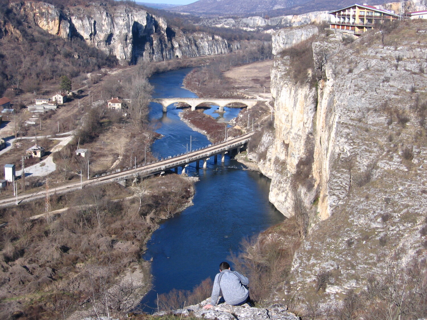 Гледка от скален манастир "Света Марина"