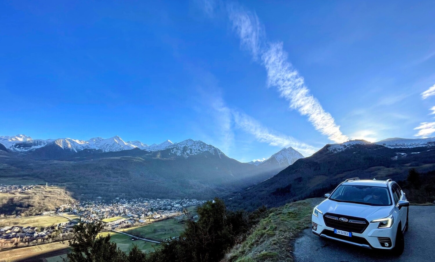 Пътуване до Пиренеите през зимата със Subaru Forester