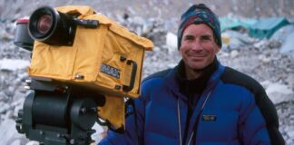 Дейвид Бришиърс снима с IMAX камера на Еверест