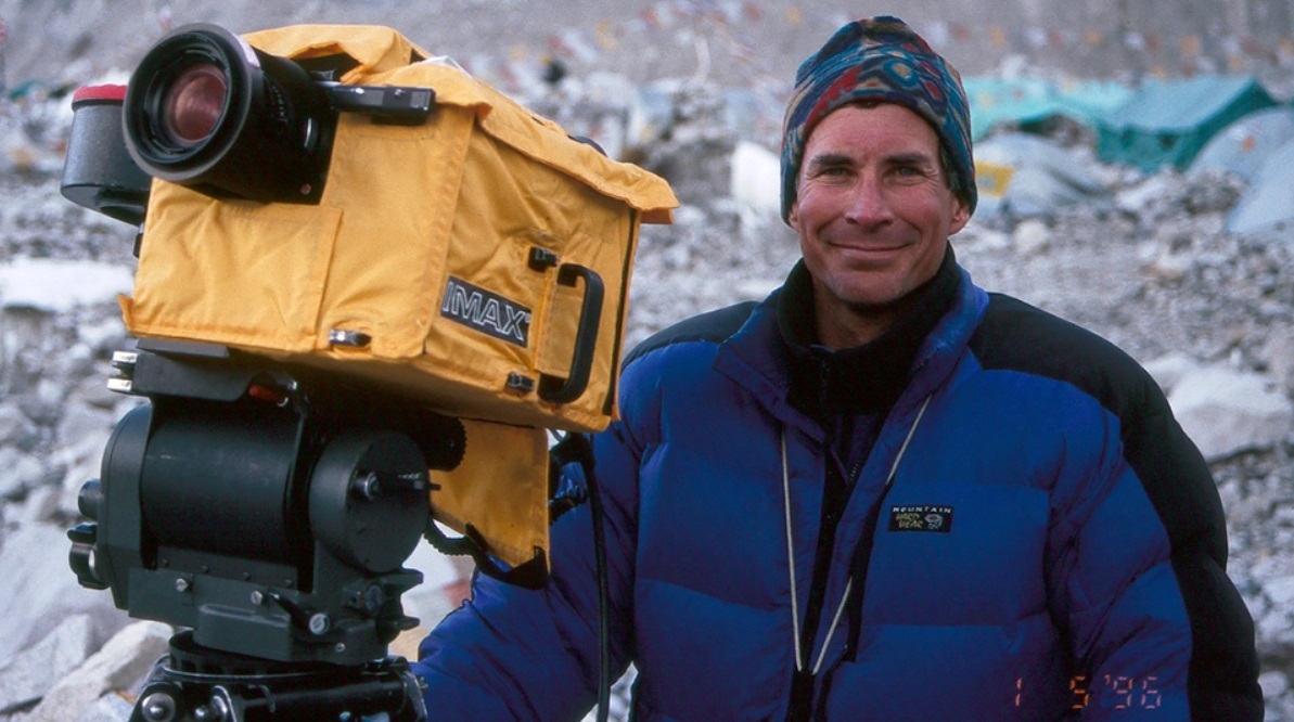 Дейвид Бришиърс снима с IMAX камера на Еверест