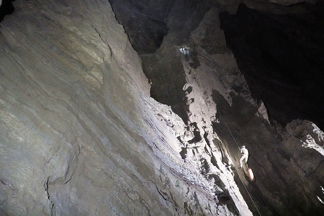 Пещерата Верьовкина