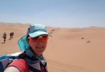Венелина Емилова на Marathon des Sables в Сахара (снимка: личен архив)
