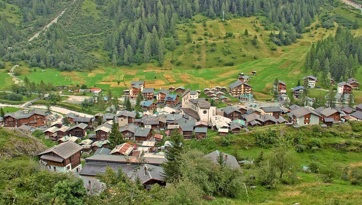 Швейцарското село Блатен преди срутването на ледника
