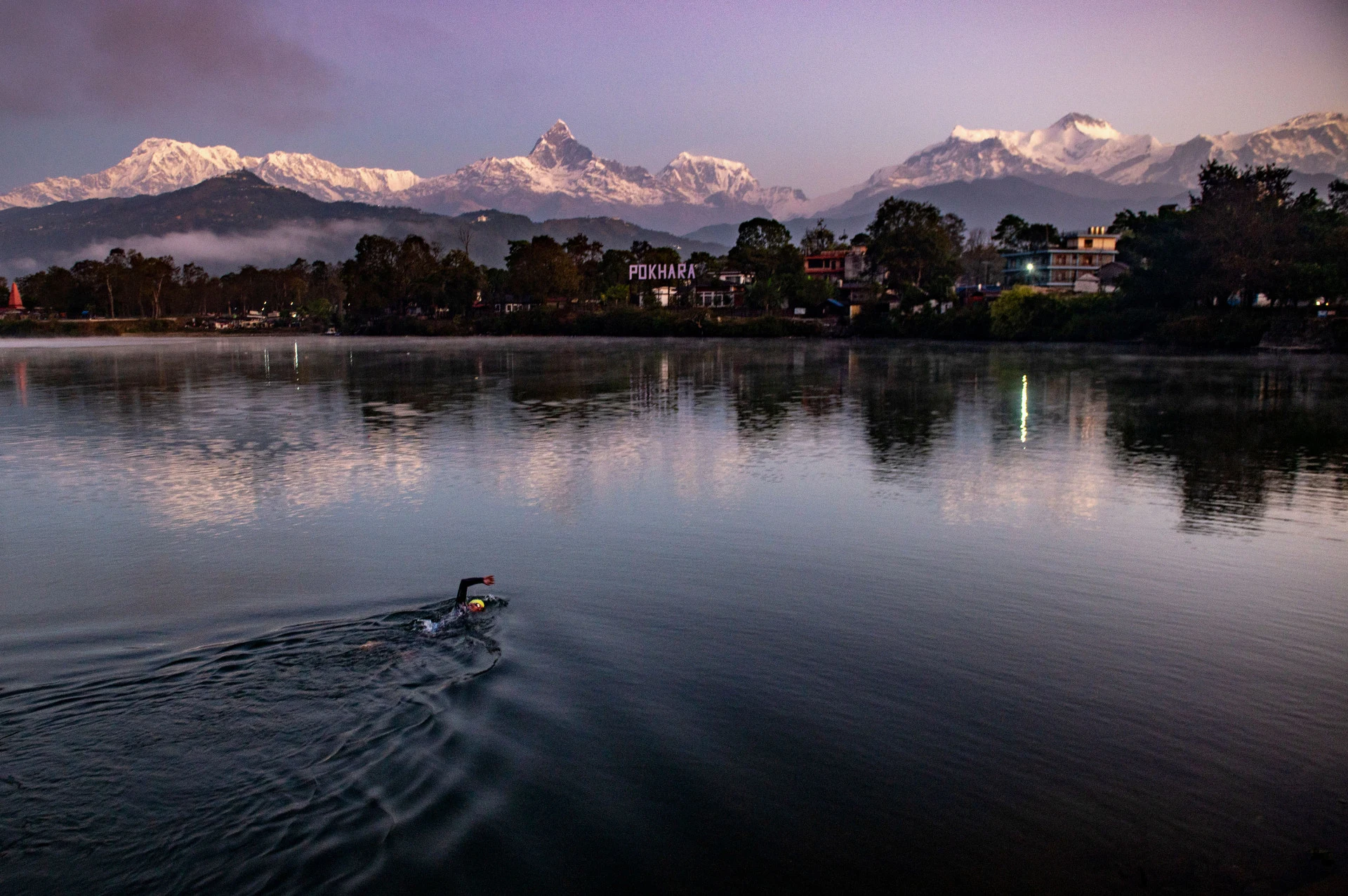 Himalayan XTRI - плуване