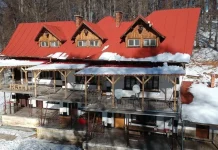 Хижа „Средногорец“