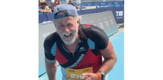 Дейвид Уокър завършва триатлон на 75 и с Паркинсон