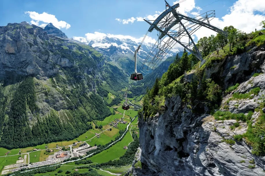 Кабинковият лифт от Щелберг до Шилторн