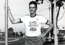 BUSTED: Легендата за фермера с галоши, който печели ултрамаратон Клиф Йънг